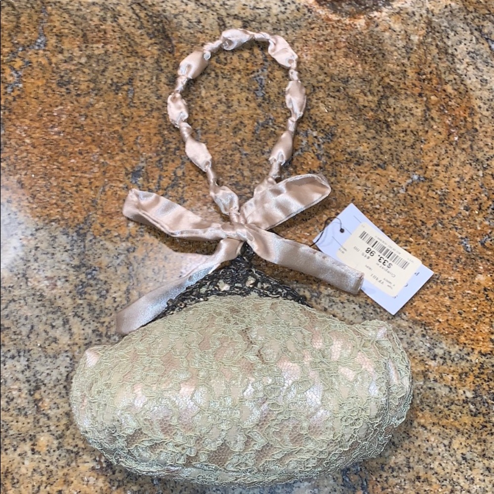 NEW Vintage Style Hand Purse!